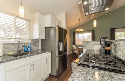 Mentor House | Central Mentor | 5 Beds | 2 Bath | Fenced Yard