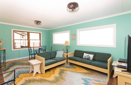 Great Cacapon Ski Chalet | Chalet In West Virginia on the Cacapon River. Sleeps 8