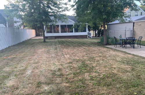 New Philadelphia House | Charming 1-bdrm pet friendly home in New Philadelphia with AC and fenced yard