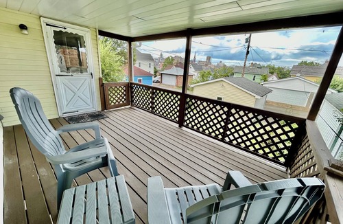 Southwest Greensburg Apartment | Charming 1-bedroom apartment in Southwest Greensburg - close to everything.