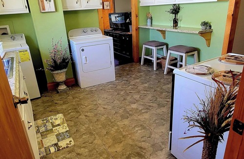 Clear Creek House | Charming 1-bedroom house on a lavender farm