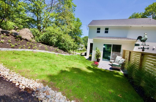 Woburn House | Charming 1 BR private entrance apt commuters dream