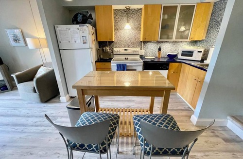 The Pines Condo | Charming 1BR Rehoboth Condo w/Elevator, Parking&Beach Access – Perfect Getaway!