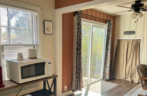 Hutchinson House | Charming 2-bed/1 bath home -Walk to the State Fair