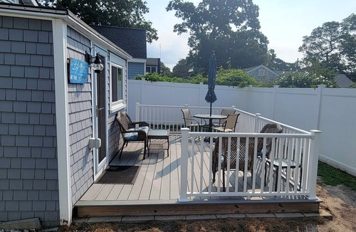 Wareham Center House | Charming 2-bedroom bungalow in brilliant Wareham with AC, WiFi.