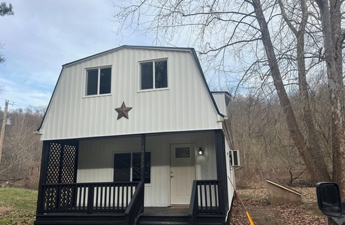 Keene Cottage | Charming 2-bedroom cottage in peaceful Warsaw with WiFi, AC