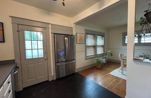 Beechmont House | Charming 2-bedroom house in brilliant Louisville