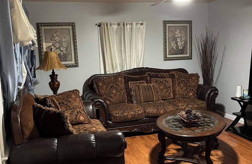 Meriden House | Charming 2-bedroom house with WiFi, AC in pleasant Meriden