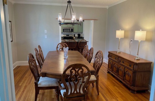Fayetteville House | Charming 2-bedroom house in Fayetteville close to National Park and downtown.