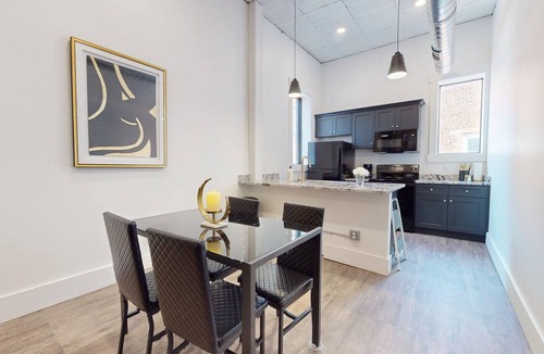 Grand Island Apartment | Charming 2-bedroom apartment in the Historic Downtown Grand Island