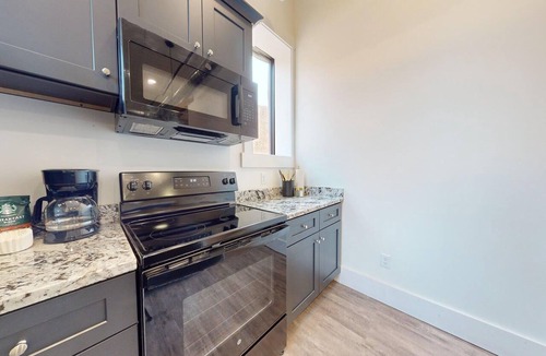 Grand Island Apartment | Charming 2-bedroom apartment in the Historic Downtown Grand Island