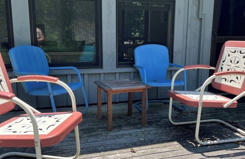 Lyme Cottage | Charming 2-BR cottage in wonderful Lyme w/AC + Gas Fireplace, private deck