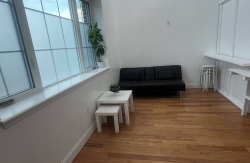 Valley Stream Apartment | Charming 3-bedroom apartment