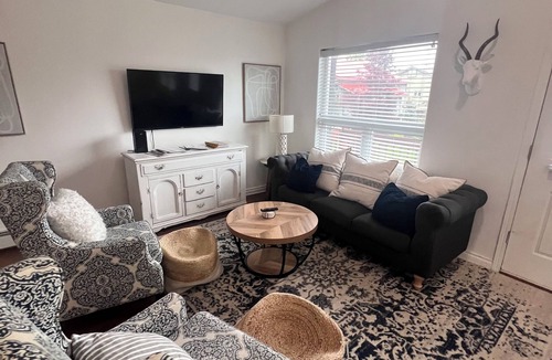 Valdez House | Charming 3-bedroom townhome in beautiful downtown Valdez.