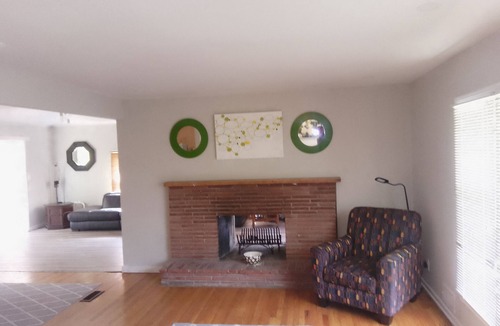 Raytown House | Charming 3-bedroom house in Kansas City with WiFi and AC Close to Arrowhead
