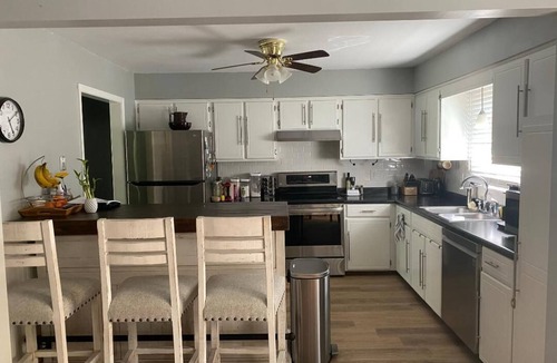Leavenworth House | Charming 3-bedroom house in Leavenworth with WiFi and AC