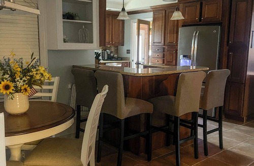 Gardiner Lane House | Charming 4-bedroom house in the upper Highlands neighborhood in Louisville