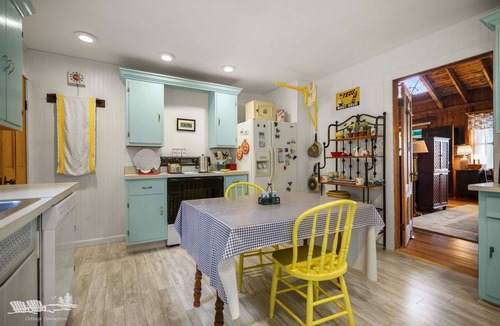 Southport Cottage | Charming 4BR, 2BA Southport retreat for up to 8 guests.