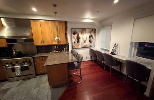 Canton House | Charming 5-bedroom house in Baltimore perfect for family stays with garage