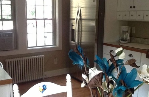 Woodstock Apartment | Charming and Chic Village Rental
