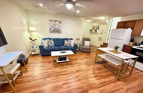 Cross Lanes Apartment | Charming Apartment in CrossLanes