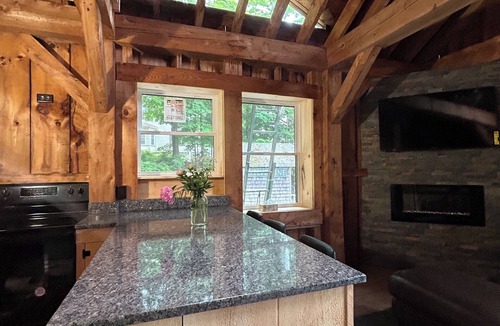 Peterborough House | Charming barn studio apt, in lovely Peterborough NH overlooking the downtown.