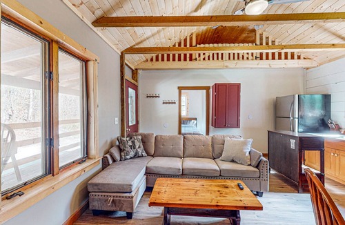 South Casco Cottage | Charming Cabin with Nature's Embrace and Family-Friendly Comforts