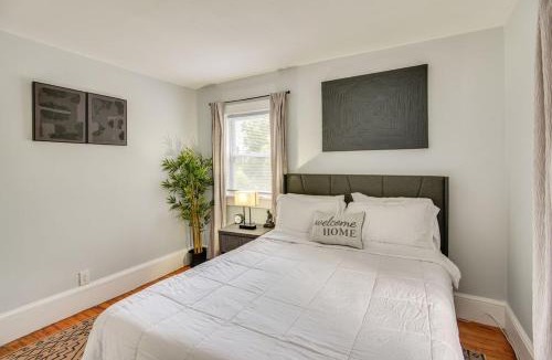 Sharon Apartment | Charming Condo near Gillette Stadium