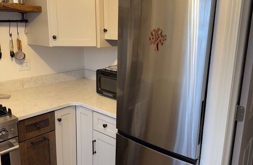 Caroline Cottage | Charming Cottage Escape! - Pets Welcome! - Thistle Bach