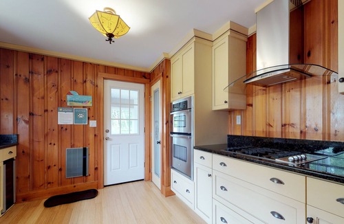 York Harbor House | Charming cottage with pleasant outdoor space, short walk to the beach
