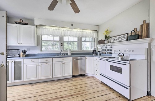 Bolton House | Charming Farmhouse w/Pool & Fishing Pond!