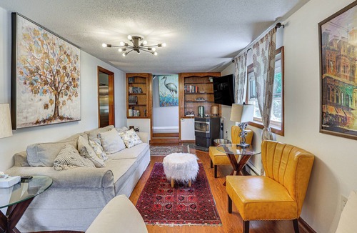 Farmington House | Charming Farmington Home ~ 5 Mi to UConn Health!
