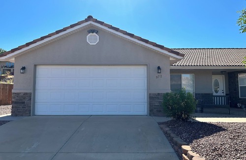 Toquerville House | Charming home, large yard, garage, quiet neighborhood!