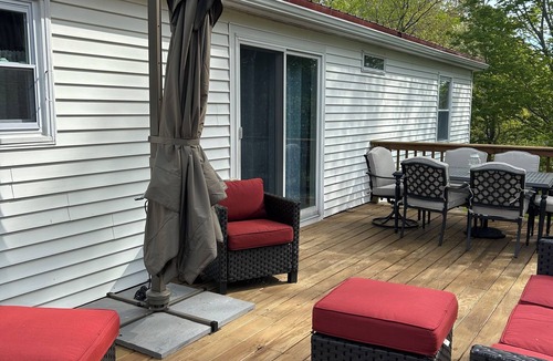 Bayville House | Charming Home with Deck overlooking Land Trust - Dog Friendly!