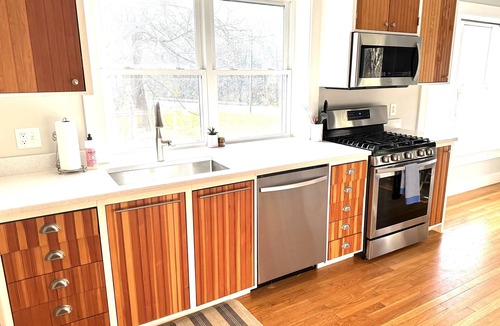 Kittery House | Charming Kittery Cape with Bonus Room & Hot Tub