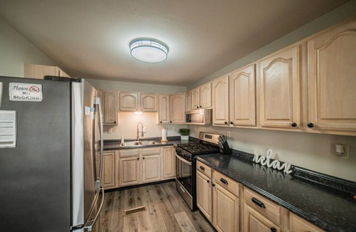Gilbertsville Condo | Charming KY Lake Condo!