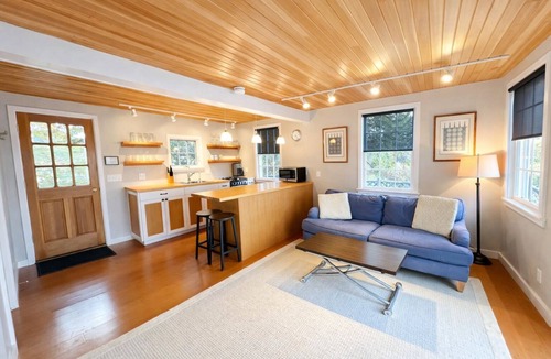 Sebascodegan Island Cottage | Charming Maine cottage overlooking the working waterfront.
