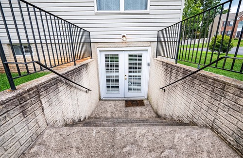 Montpelier Apartment | Charming Modern 2-bedroom apartment near DC with free parking