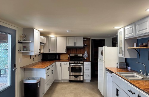 Wrangell Apartment | Charming Oceanview Apartment-Private Entrance & Deck
