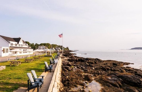 Ocean Point Hotel | Charming Room with Ocean Views | Close to Hiking and Paddling Adventures
