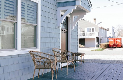 Eastward Look Cottage | Charming Scarborough Beach, Narragansett 3-bedroom home getaway