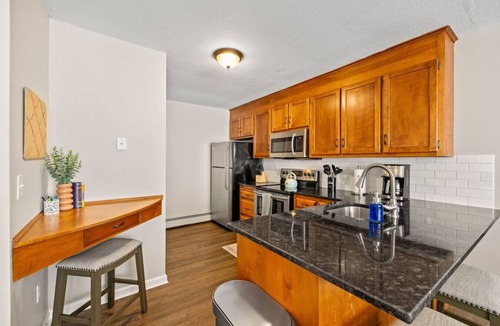 Manchester House | Charming Single Family Attached
