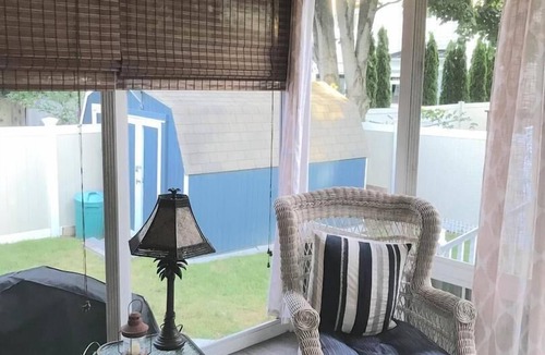 Country Club Estates House | Charming South Rehoboth Ranch – 3 BR, Screened Porch & Stone Patio Oasis!