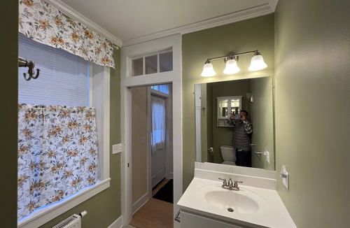 Gardiner Apartment | Charming Spacious Studio - Brand New!n5 min. to I-95