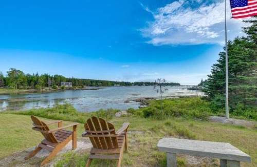Stonington Apartment | Charming Stonington Studio w/Ocean Views!