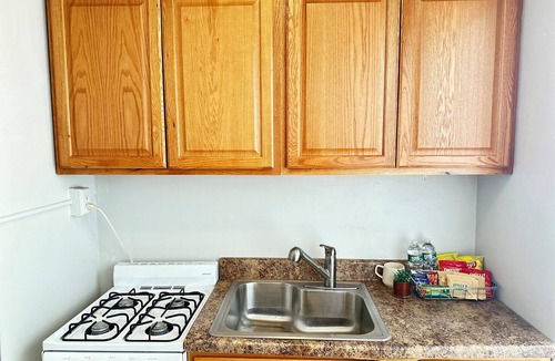 Dwight Apartment | Charming Studio apartment with fitness room, WiFi in marvelous New Haven