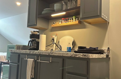 Guild Apartment | Charming Studio Near Sunapee