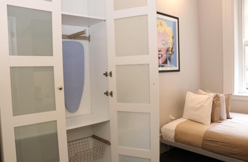 Beacon Hill Apartment | Charming & Stylish Studio on Beacon Hill #6
