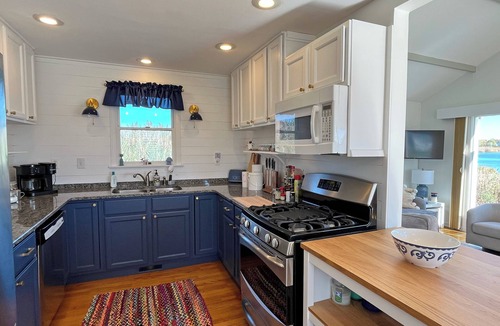 Old Saybrook Center House | Charming Waterfront Getaway — South Cove, Old Saybrook