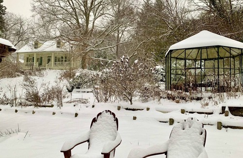 Sharpsburg House | Charmingly renovated historic Canal House on C&O along Potomac close to Antietam